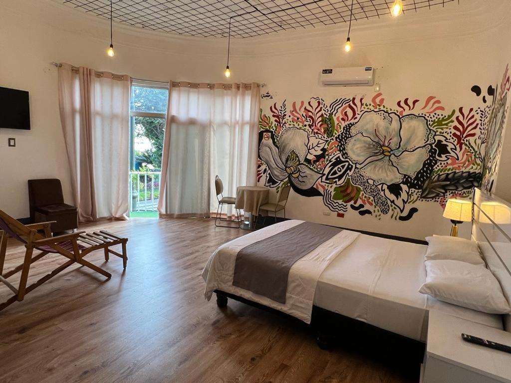Hotel Perla Central Гуаякуил Екстериор снимка