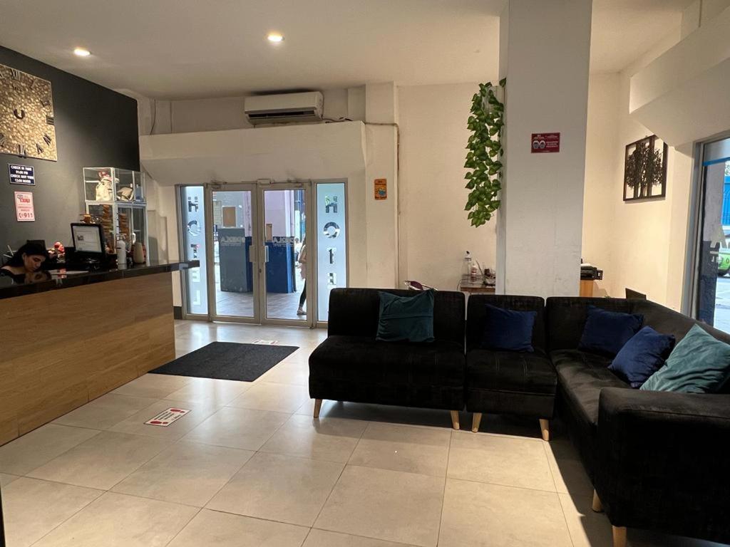 Hotel Perla Central Гуаякуил Екстериор снимка