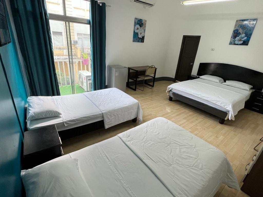 Hotel Perla Central Гуаякуил Екстериор снимка