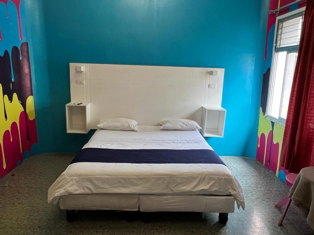 Hotel Perla Central Гуаякуил Екстериор снимка