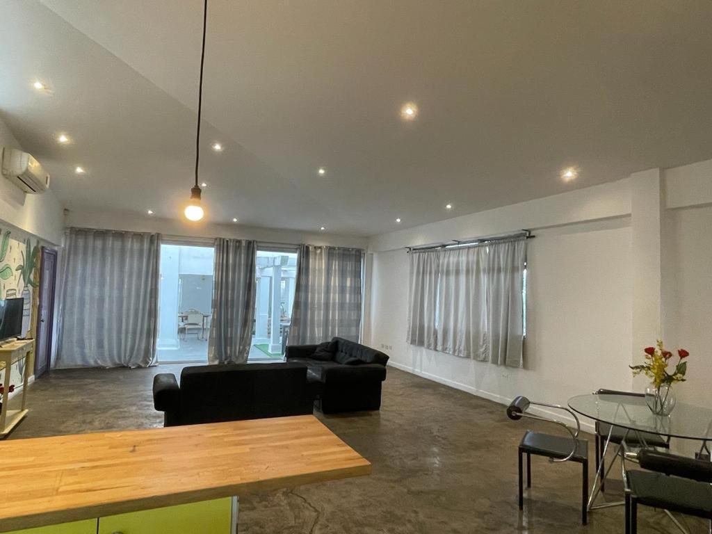Hotel Perla Central Гуаякуил Екстериор снимка