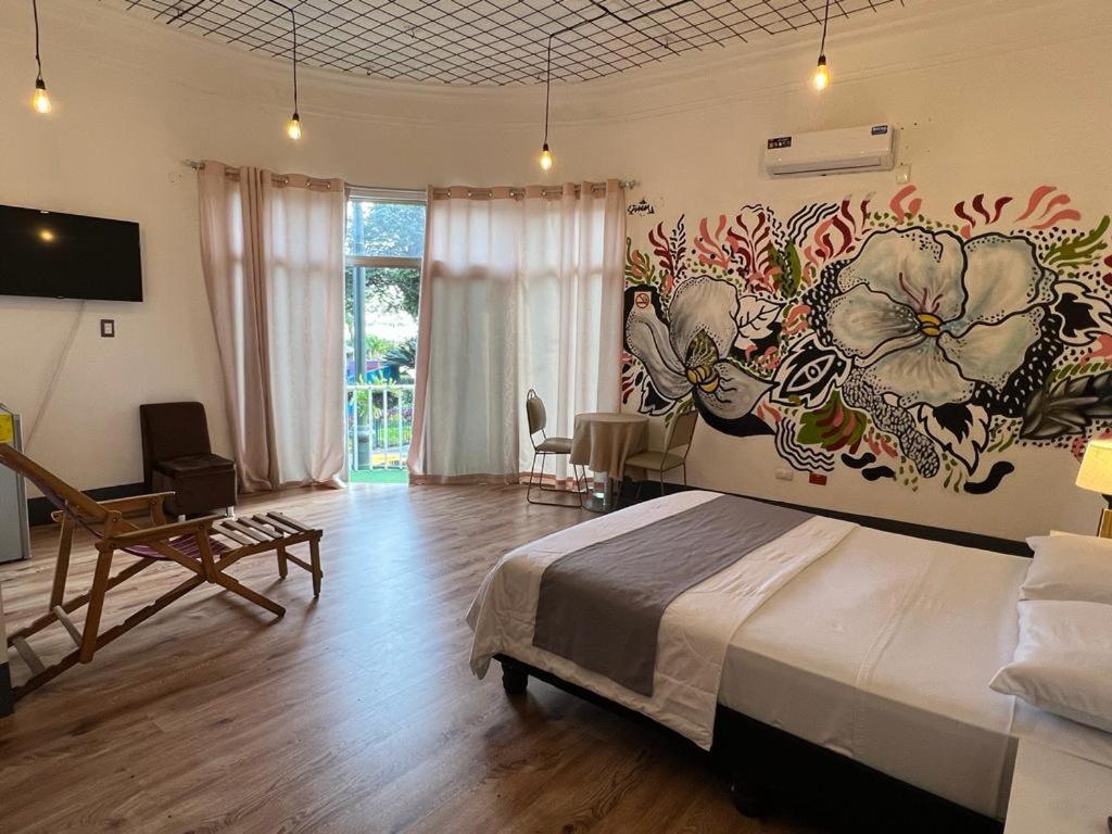 Hotel Perla Central Гуаякуил Екстериор снимка